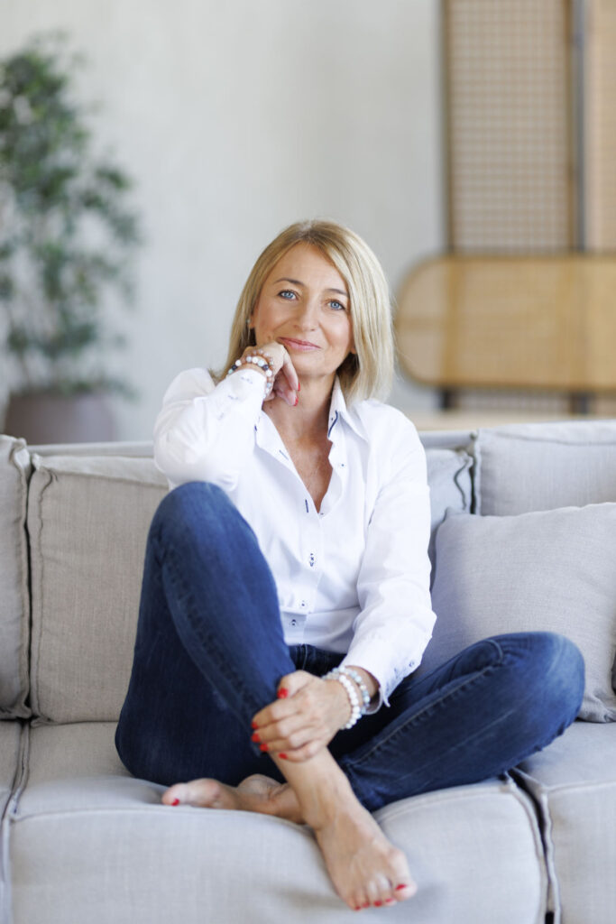 branding-shoot-budapest-studio-accounter-portrait